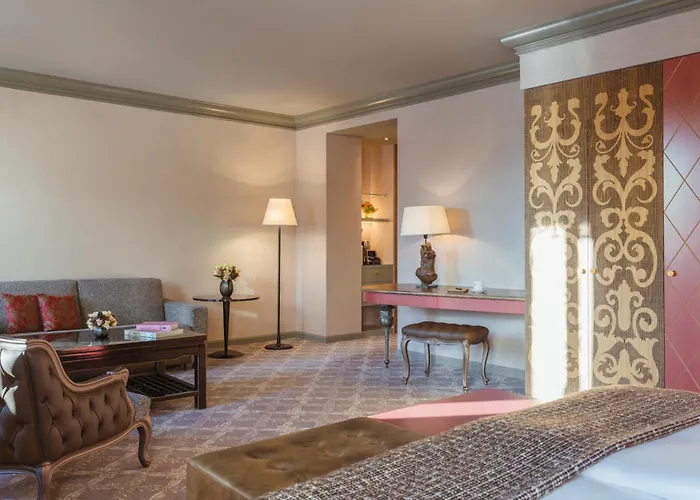 Carlton - The Leading Of The World Svatý Mořic