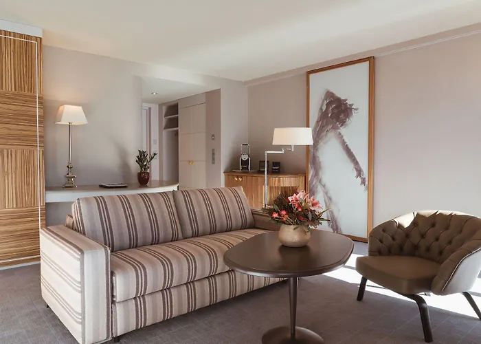 Carlton - The Leading Of The World Szálloda