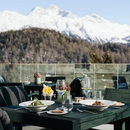 Carlton - The Leading Of The World Saint-Moritz