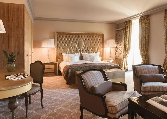 Carlton - The Leading Of The World