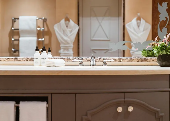 Carlton - The Leading Of The World Ξενοδοχείο