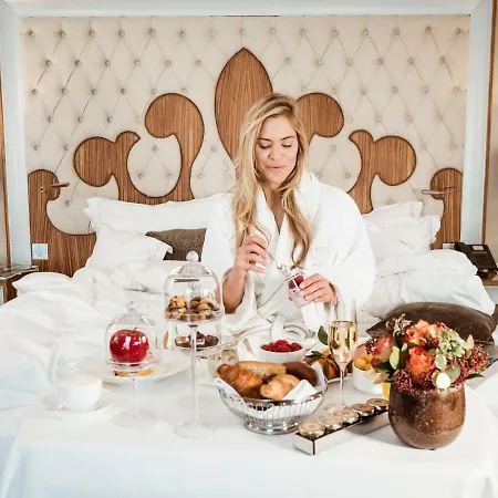 Carlton - The Leading Of The World Sankt Moritz