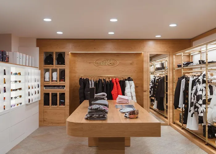 Carlton - The Leading Of The World 5* 圣莫里茨